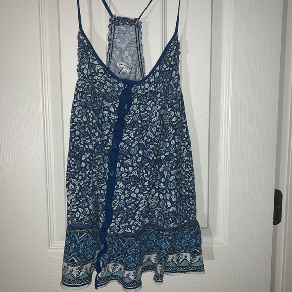 Shirt - Picture 1 of 3